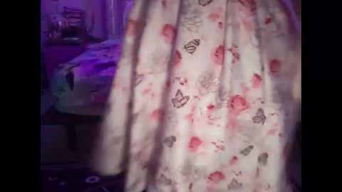 Snapshot of thickgingergoddess chatting on December 17, 2024, 12:43 pm Ariel online show from December 17, 2024, 12:43 pm