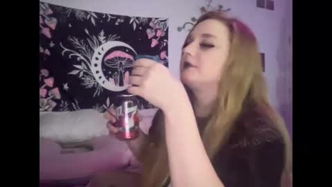 Snapshot of thickgingergoddess chatting on January 22, 2025, 10:50 am Ariel online show from January 22, 2025, 10:50 am
