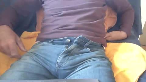 Snapshot of thickrum chatting on May 12, 2026, 9:06 am Thickru online show from May 12, 2026, 9:06 am
