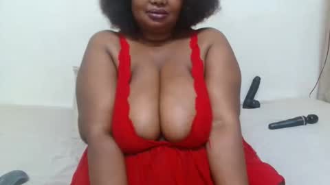 Snapshot of thicksexymellons chatting on February 14, 2026, 10:39 pm Pat online show from February 14, 2026, 10:39 pm