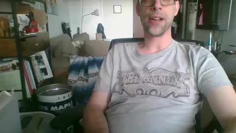 Snapshot of thickty chatting on April 23, 2026, 10:34 pm thickty online show from April 23, 2026, 10:34 pm