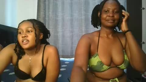Snapshot of thicky_rue chatting on April 27, 2026, 8:34 am Rue online show from April 27, 2026, 8:34 am