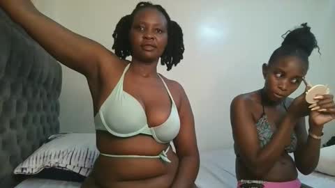 Snapshot of thicky_rue chatting on April 28, 2026, 9:31 pm Rue online show from April 28, 2026, 9:31 pm