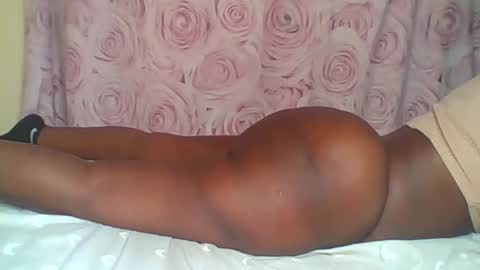 Snapshot of thickybabe_05 chatting on February 20, 2026, 6:59 am thickybabe_05 online show from February 20, 2026, 6:59 am