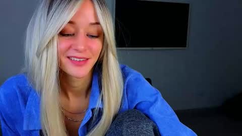 thief_of_hearts_ online show from October 28, 2025, 9:17 pm