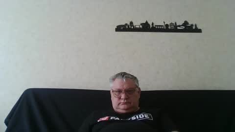 Snapshot of thierrysymp chatting on February 20, 2026, 10:16 am Thierrysymp online show from February 20, 2026, 10:16 am