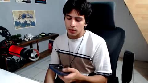 Snapshot of thieves_us chatting on January 16, 2026, 4:05 am thieves_us online show from January 16, 2026, 4:05 am