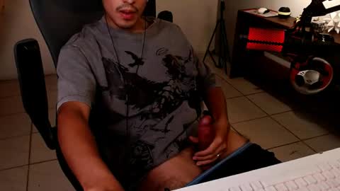 Snapshot of thieves_us chatting on May 14, 2026, 7:26 am thieves_us online show from May 14, 2026, 7:26 am