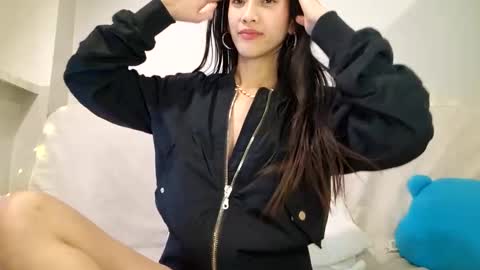 Snapshot of thifa2x chatting on January 10, 2026, 7:04 pm thifa2x online show from January 10, 2026, 7:04 pm