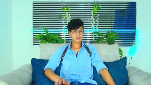 Snapshot of thiiagosaeenz chatting on February 2, 2026, 1:32 pm Thiago Saenzz online show from February 2, 2026, 1:32 pm