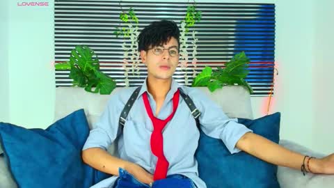 Snapshot of thiiagosaeenz chatting on February 7, 2026, 12:20 pm Thiago Saenzz online show from February 7, 2026, 12:20 pm