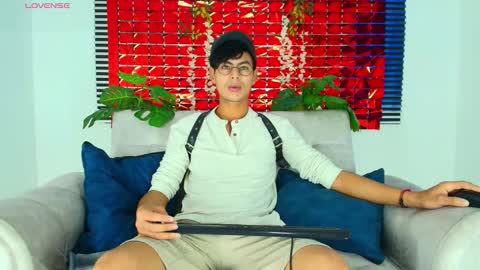 Snapshot of thiiagosaeenz chatting on February 16, 2026, 3:46 am Thiago Saenzz online show from February 16, 2026, 3:46 am