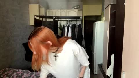 Snapshot of thimbleteasex chatting on May 25, 2026, 9:04 am Emma online show from May 25, 2026, 9:04 am