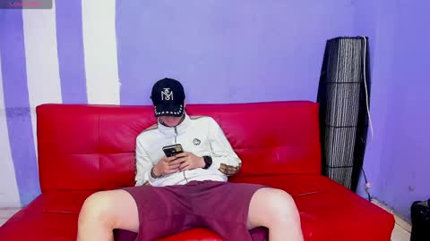 Snapshot of thisforyou_ chatting on January 19, 2025, 1:01 pm Made for you Chloe online show from January 19, 2025, 1:01 pm