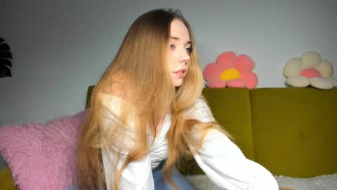 Snapshot of thisisamelia chatting on December 2, 2024, 1:57 pm Amelia  shows on mondays fridays and sundays  if anything changes im giving updates on my fansly  online show from December 2, 2024, 1:57 pm