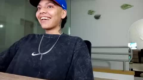 thomas27f online show from November 17, 2025, 11:21 pm