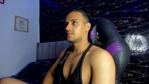 Snapshot of thomas__wayne chatting on February 28, 2026, 12:00 am Thomas online show from February 28, 2026, 12:00 am