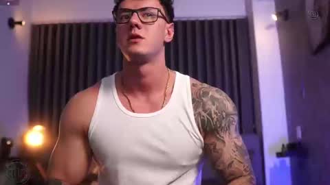 Thomas Falcon online show from October 15, 2025, 2:33 am