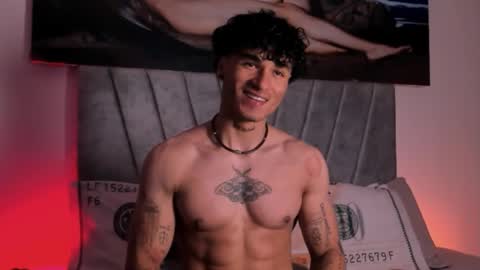 Thomas 3  JUST STAY AND BE MY LAST LOVE online show from December 15, 2025, 3:33 am