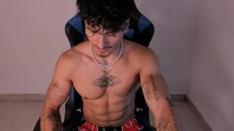 Snapshot of thomas_fit1 chatting on June 25, 2026, 12:20 pm Thomas 3 JUST STAY AND BE MY LAST LOVE online show from June 25, 2026, 12:20 pm