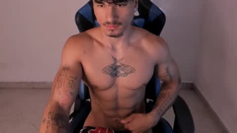 Snapshot of thomas_fit1 chatting on June 27, 2026, 12:22 pm Thomas 3 JUST STAY AND BE MY LAST LOVE online show from June 27, 2026, 12:22 pm