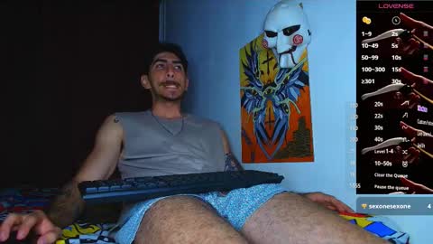 thomas_ks11 online show from October 30, 2025, 11:27 pm