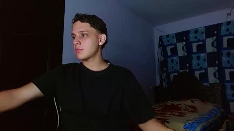 Snapshot of thomas_may4rs chatting on November 7, 2025, 1:27 am ---Thomas--- online show from November 7, 2025, 1:27 am