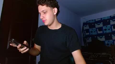 Snapshot of thomas_may4rs chatting on November 19, 2025, 7:30 am ---Thomas--- online show from November 19, 2025, 7:30 am