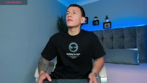 Thomas online show from April 17, 2026, 2:53 pm