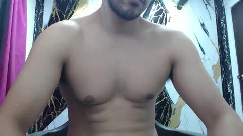 Snapshot of thomas_neuman chatting on February 13, 2026, 8:27 pm Thomas online show from February 13, 2026, 8:27 pm