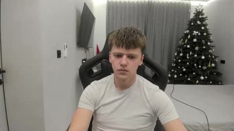 Snapshot of thomas_shelbivip chatting on February 2, 2026, 1:48 am Tomas online show from February 2, 2026, 1:48 am