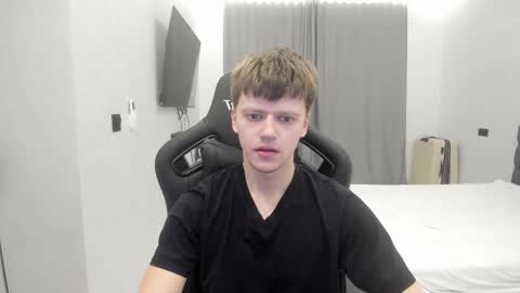 Snapshot of thomas_shelbivip chatting on February 12, 2026, 5:02 am Tomas online show from February 12, 2026, 5:02 am