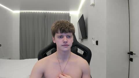 Snapshot of thomas_shelbivip chatting on March 10, 2026, 11:43 pm Tomas online show from March 10, 2026, 11:43 pm