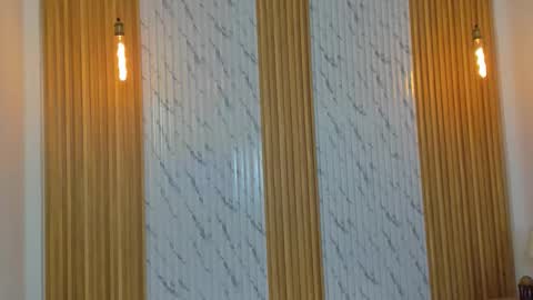 Thomas online show from December 3, 2025, 11:41 am