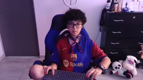 Snapshot of thomascooper_cams chatting on February 16, 2026, 6:37 pm VALERIA online show from February 16, 2026, 6:37 pm