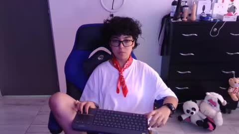 Snapshot of thomascooper_cams chatting on February 25, 2026, 7:23 pm VALERIA online show from February 25, 2026, 7:23 pm