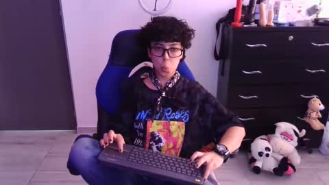 Snapshot of thomascooper_cams chatting on February 28, 2026, 4:19 pm VALERIA online show from February 28, 2026, 4:19 pm