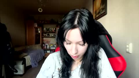 Snapshot of thomasinakettl chatting on May 11, 2026, 2:45 pm Marry online show from May 11, 2026, 2:45 pm