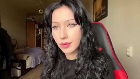 Snapshot of thomasinakettl chatting on May 22, 2026, 6:31 am Marry online show from May 22, 2026, 6:31 am