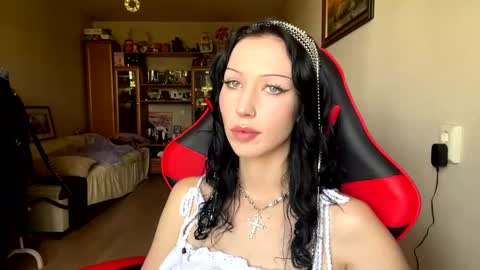 Snapshot of thomasinakettl chatting on May 25, 2026, 6:52 am Marry online show from May 25, 2026, 6:52 am
