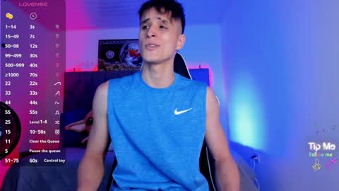 Snapshot of thomklein chatting on December 2, 2024, 7:05 pm Thom Klein online show from December 2, 2024, 7:05 pm