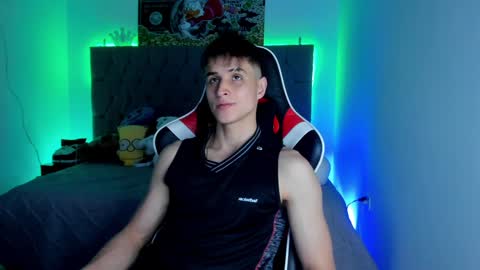 Snapshot of thomklein chatting on January 9, 2025, 7:18 pm Thom Klein online show from January 9, 2025, 7:18 pm