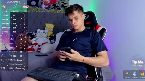 Snapshot of thomklein chatting on January 23, 2025, 7:18 pm Thom Klein online show from January 23, 2025, 7:18 pm