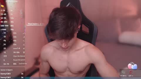 Snapshot of thomklein chatting on September 24, 2025, 8:12 pm Thom Klein online show from September 24, 2025, 8:12 pm