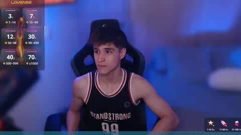 Snapshot of thomklein chatting on October 1, 2025, 9:59 am Thom Klein online show from October 1, 2025, 9:59 am