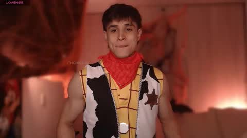 Snapshot of thomklein chatting on October 30, 2025, 7:25 pm Thom Klein online show from October 30, 2025, 7:25 pm