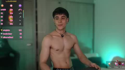 Snapshot of thomklein chatting on November 25, 2025, 9:15 pm Thom Klein online show from November 25, 2025, 9:15 pm