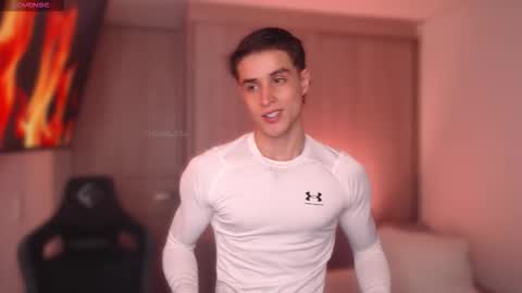 Snapshot of thomklein chatting on December 3, 2025, 7:56 pm Thom Klein online show from December 3, 2025, 7:56 pm