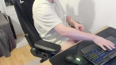 thommy2008 online show from March 27, 2026, 7:25 am