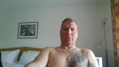 thomsen1478 online show from April 22, 2026, 3:35 pm